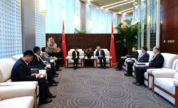 郭铭群董事长会见国网国际融资租赁有限开元网站登录入口-(中国)官方网站董事长李英